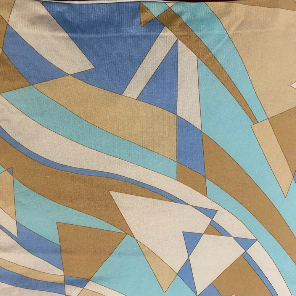 Geometric One-Shoulder Top - Picture 3 of 4